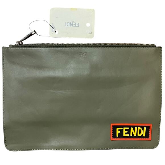 Fendi Vocabulary Fantastic Leather Clutch Moss Green 7N0078 - Picture 2 of 10